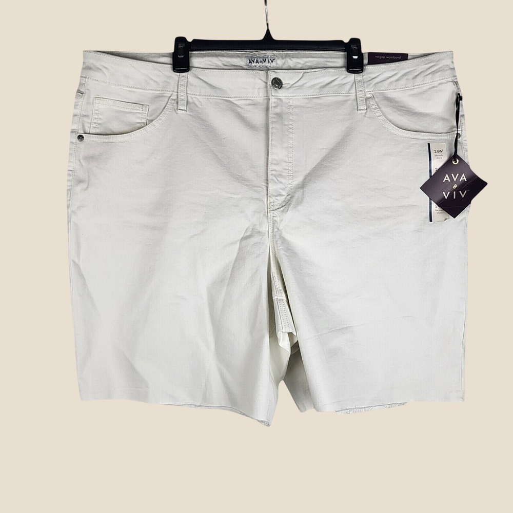 Ava & Viv Bermuda Shorts Women 24W White High Rise Stretch Raw Hem Casual Summer